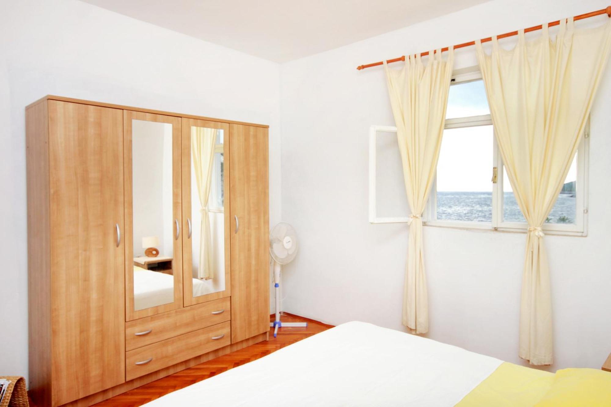 Apartments By The Sea Zavalatica, Korcula - 189 Pokój zdjęcie